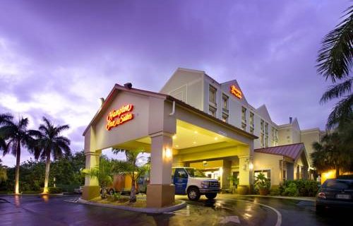 Hampton Inn Suites FtLauderdale Airport 2