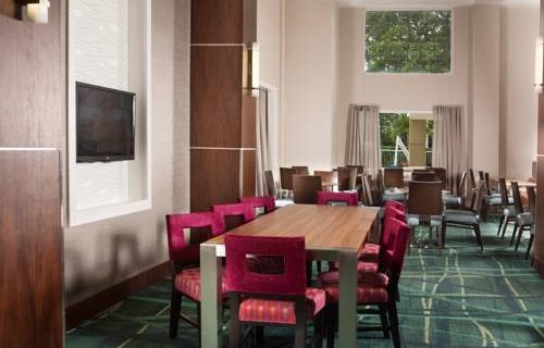 SpringHill Suites FtLauderdale Airport lobby